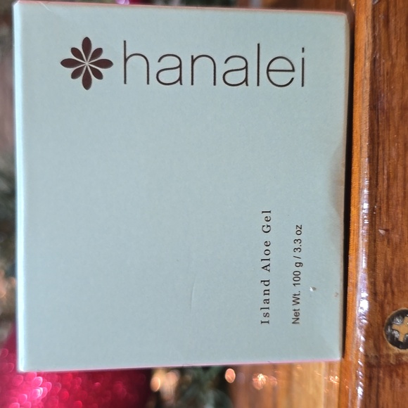 Hanalei Island Aloe Gel Moisturizing Cool-Refresh Skin Contains Aloe Vera 3.3oz - Picture 5 of 7